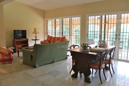 5 bedroom Villa for rent in Sotogrande with pool - € 3,500 (Ref: 9796535)