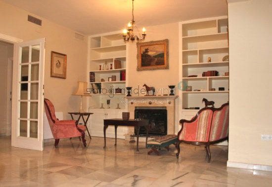 5 bedroom Villa for rent in Sotogrande with pool - € 3,500 (Ref: 9796535)