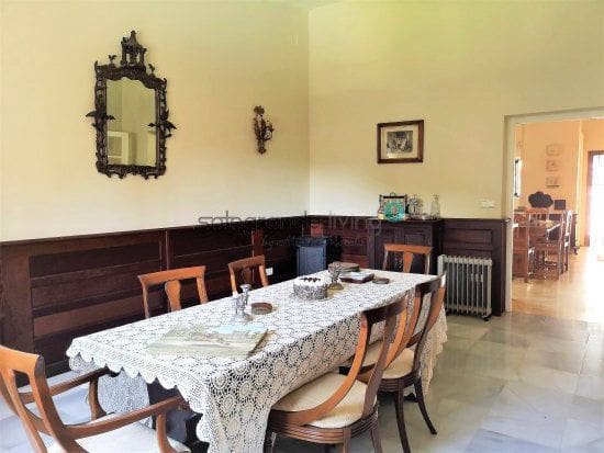 5 bedroom Villa for rent in Sotogrande with pool - € 3,500 (Ref: 9796535)