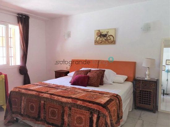 5 bedroom Villa for rent in Sotogrande with pool - € 3,500 (Ref: 9796535)