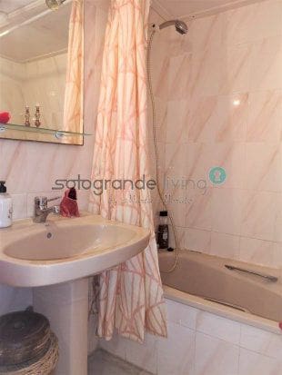 5 bedroom Villa for rent in Sotogrande with pool - € 3,500 (Ref: 9796535)