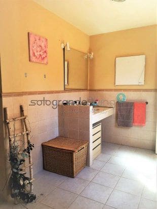 5 bedroom Villa for rent in Sotogrande with pool - € 3,500 (Ref: 9796535)