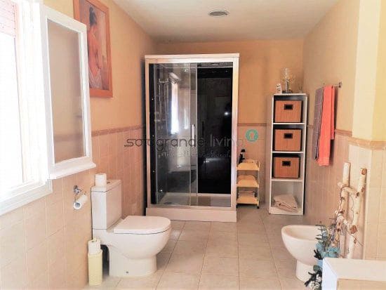 5 bedroom Villa for rent in Sotogrande with pool - € 3,500 (Ref: 9796535)