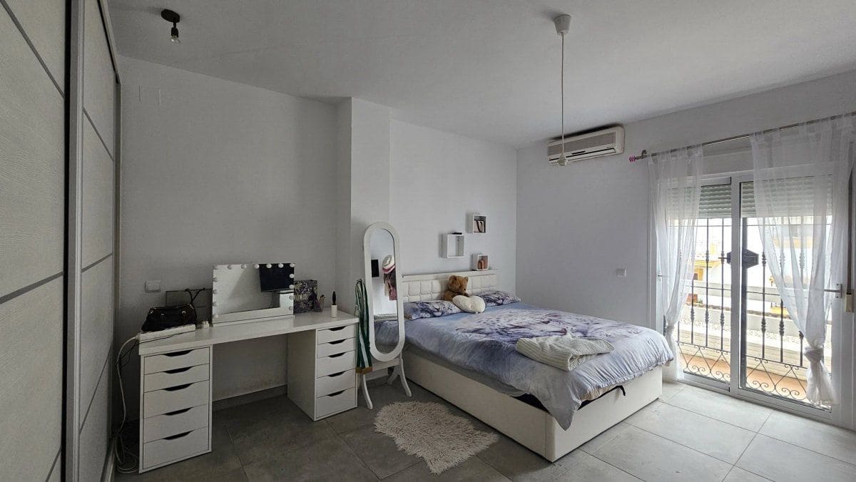 3 chambre Maison de Ville à vendre à Casares - 425 000 € (Ref: 9798992)