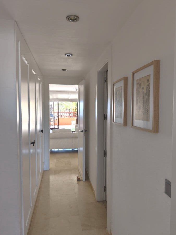3 soveværelse Lejlighed til leje i Sotogrande med garage - € 2.200 (Ref: 9817811)
