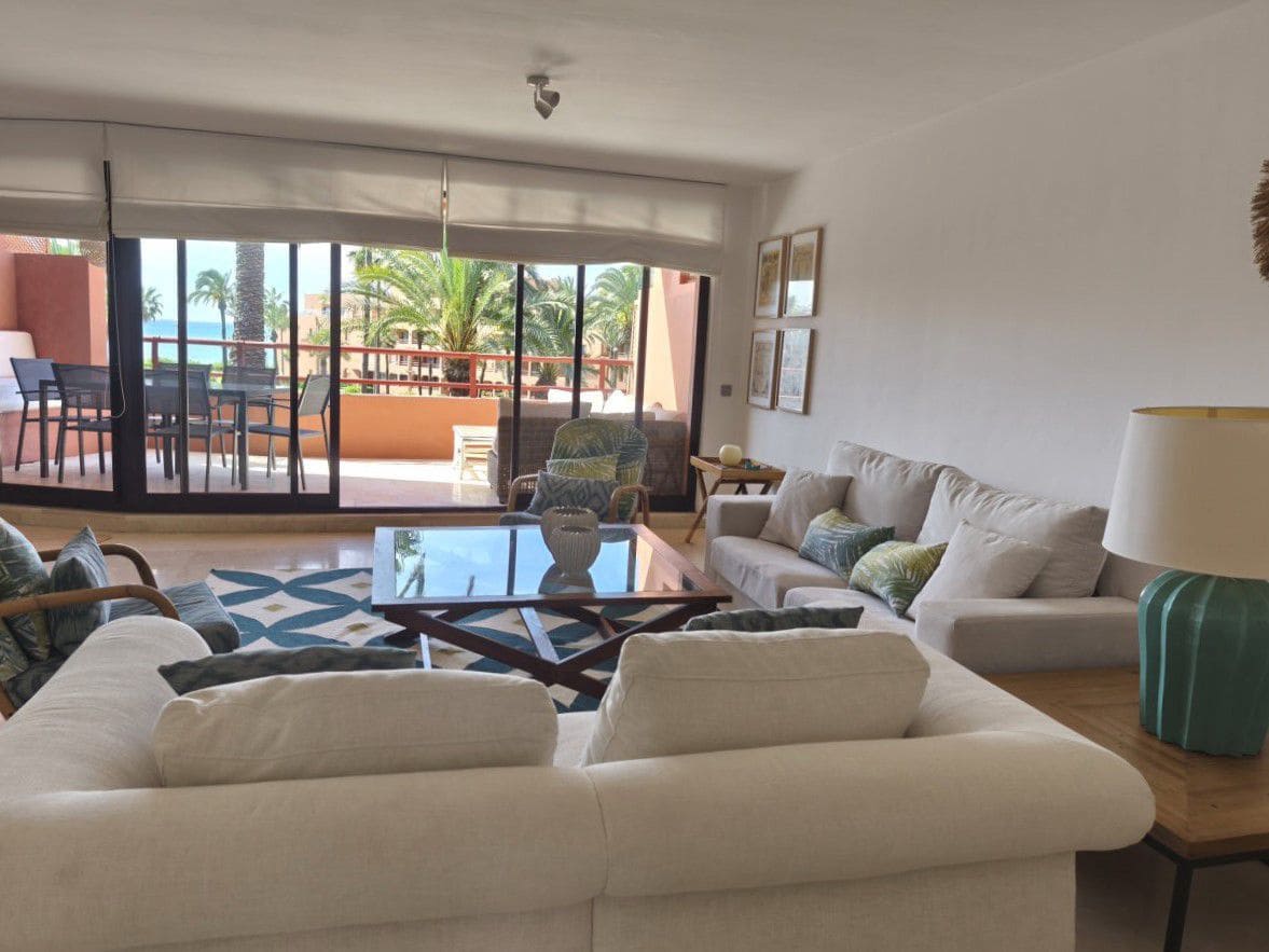 3 soveværelse Lejlighed til leje i Sotogrande med garage - € 2.200 (Ref: 9817811)