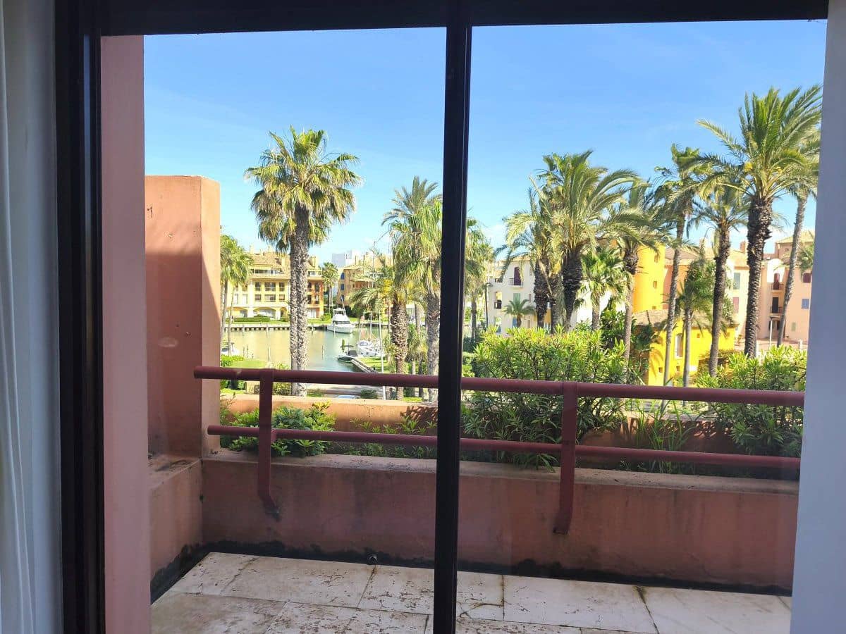 3 soveværelse Lejlighed til leje i Sotogrande med garage - € 2.200 (Ref: 9817811)