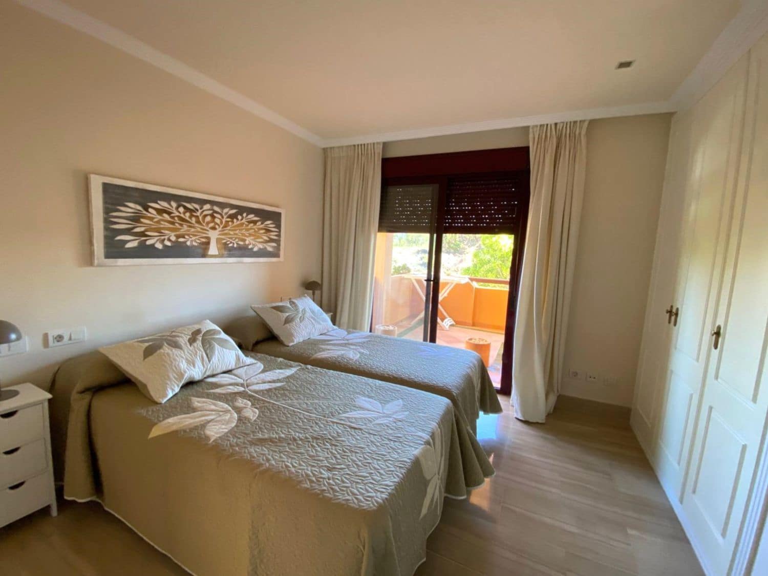 2 bedroom Apartment for rent in Sotogrande with pool garage - € 2,100 (Ref: 9851518)