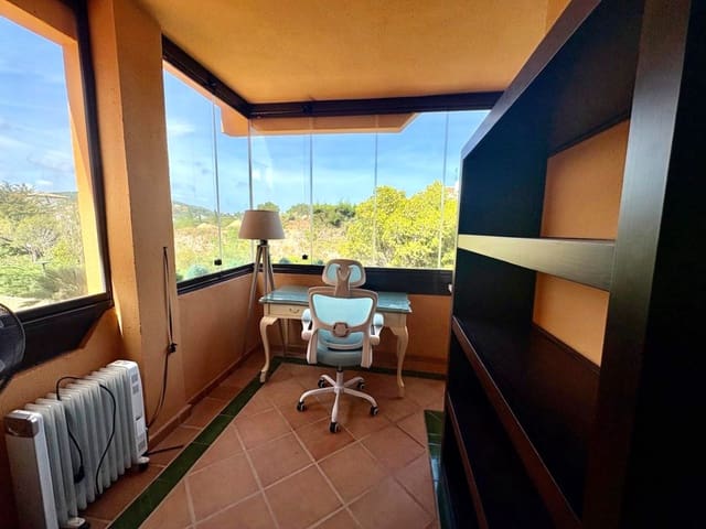Appartement de 2 chambres à louer à Sotogrande Alto, San Roque avec piscine garage - 2 100 € (Ref: 9851518)