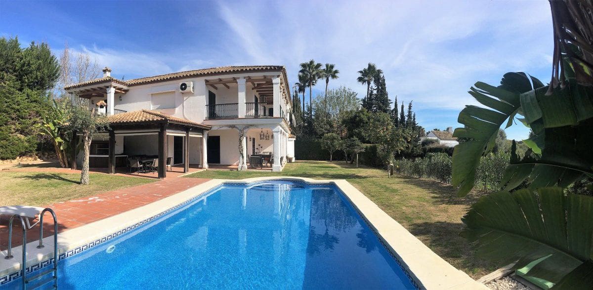 6 makuuhuone Huvila myytävänä paikassa Sotogrande - 1 600 000 € (Ref: 9866736)