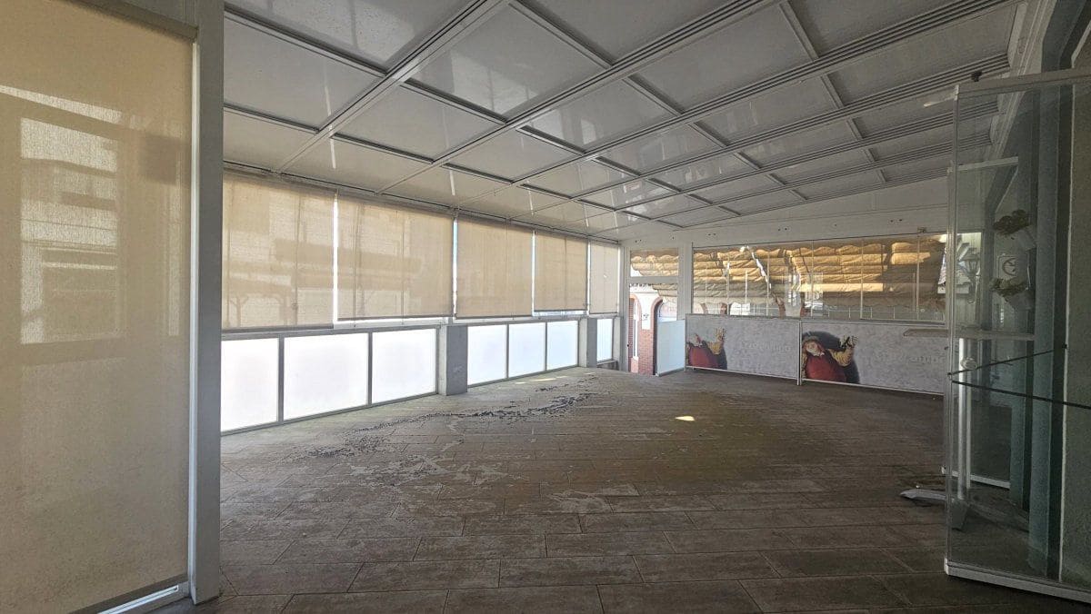 Commercieel te koop in Guadiaro - € 295.000 (Ref: 9873080)