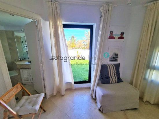 2 sovrum Lägenhet att hyra i Sotogrande med pool garage - 1 600 € (Ref: 9878177)