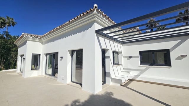 5 sypialnia Willa na sprzedaż w Sotogrande Costa, San Roque - 2 275 000 € (Ref: 9878178)