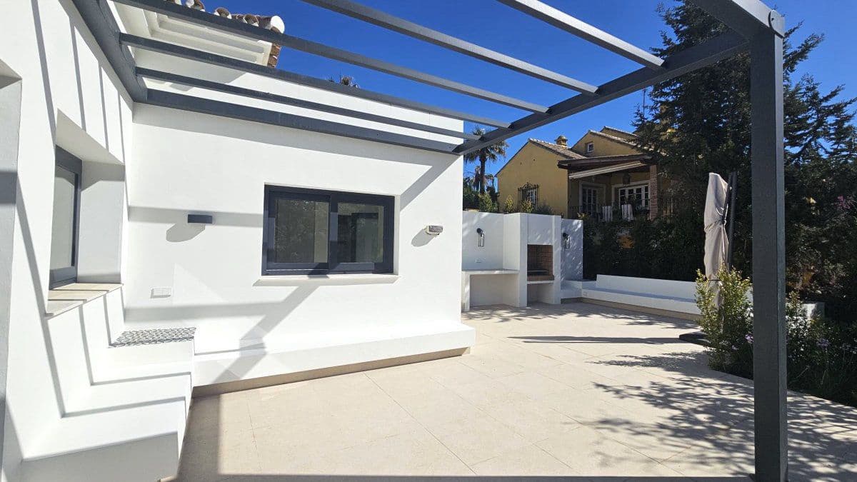 5 sypialnia Willa na sprzedaż w Sotogrande - 2 275 000 € (Ref: 9878178)