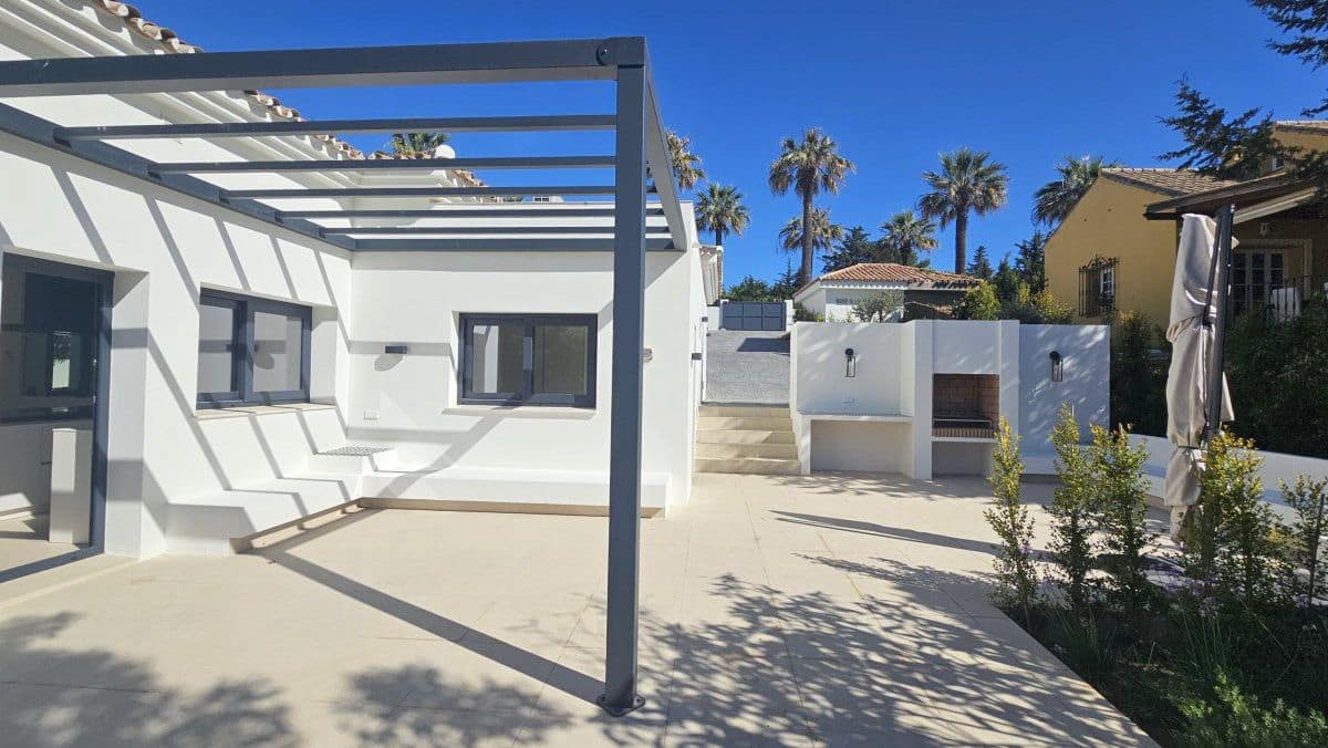 5 sypialnia Willa na sprzedaż w Sotogrande - 2 275 000 € (Ref: 9878178)