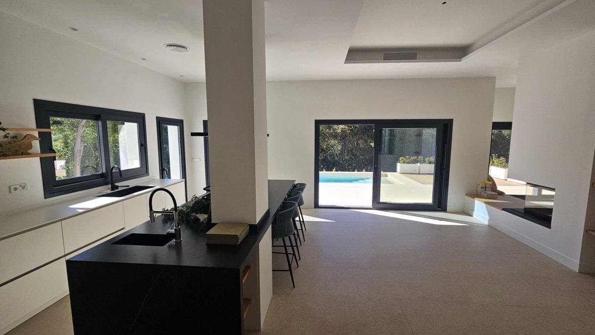 5 sypialnia Willa na sprzedaż w Sotogrande - 2 275 000 € (Ref: 9878178)