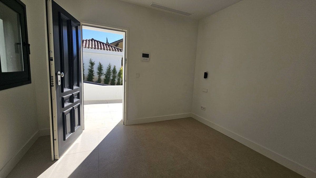 5 sypialnia Willa na sprzedaż w Sotogrande - 2 275 000 € (Ref: 9878178)