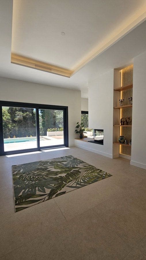 5 bedroom Villa for sale in Sotogrande - € 2,275,000 (Ref: 9878178)