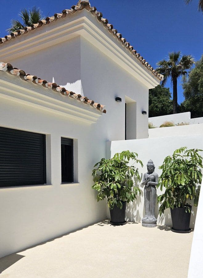 5 bedroom Villa for sale in Sotogrande - € 2,275,000 (Ref: 9878178)