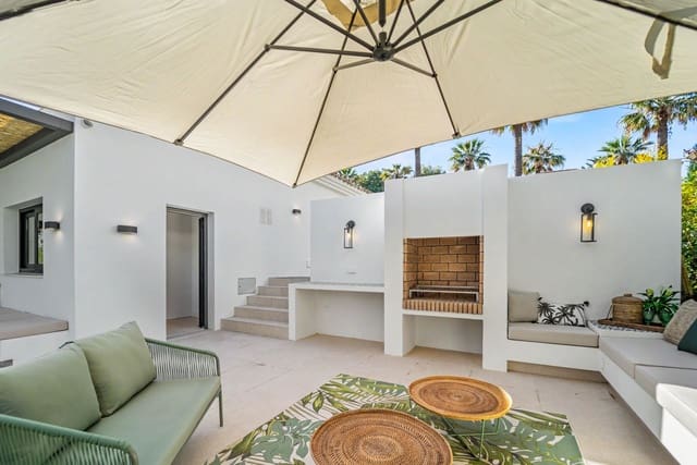 5 soverom Villa til salgs i Sotogrande Costa, San Roque - € 2 275 000 (Ref: 9878178)