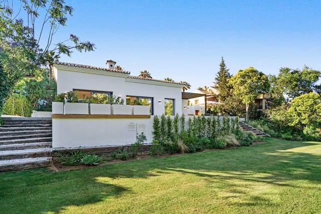 5 soverom Villa til salgs i Sotogrande Costa, San Roque - € 2 275 000 (Ref: 9878178)