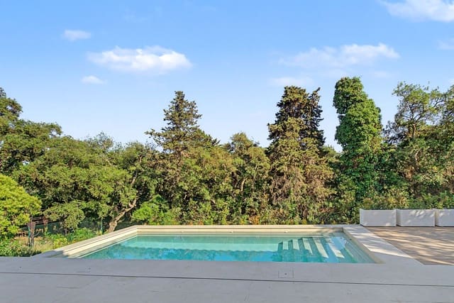 5 soverom Villa til salgs i Sotogrande Costa, San Roque - € 2 275 000 (Ref: 9878178)