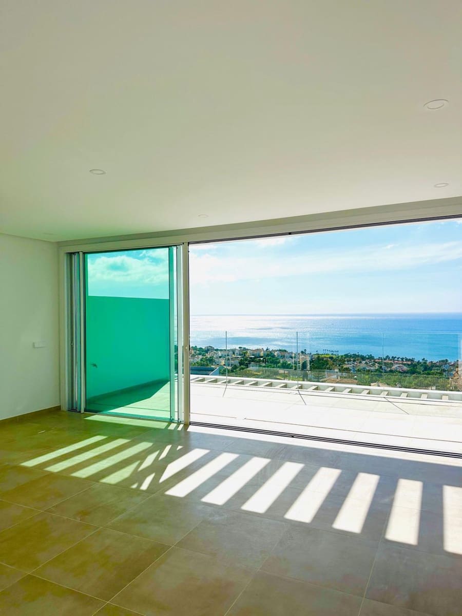 2 soverom Leilighet til salgs i La Alcaidesa med garasje - € 525 000 (Ref: 9880712)