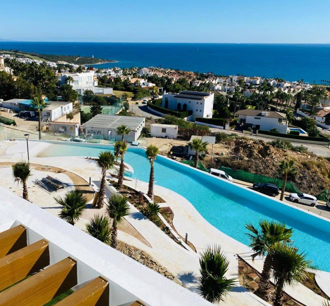 2 soverom Leilighet til salgs i La Alcaidesa med garasje - € 525 000 (Ref: 9880712)