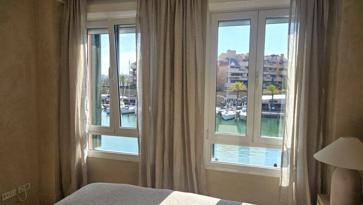 3 makuuhuone Huoneisto vuokrattavana paikassa Sotogrande mukana 
autotalli - 4 500 € (Ref: 9906967)