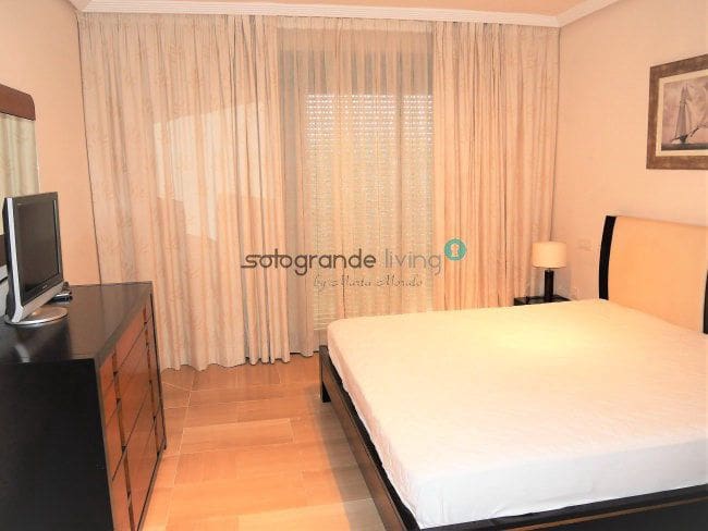 3 bedroom Apartment for rent in Sotogrande with pool garage - € 2,500 (Ref: 9928954)