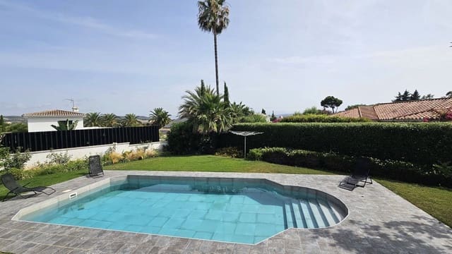 4 sovrum Villa till salu i Sotogrande Costa, San Roque - 1 550 000 € (Ref: 9928955)