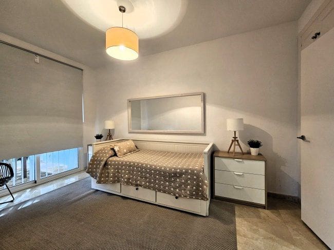 5 soverom Hus til leie i Sotogrande med svømmebasseng - € 2 000 (Ref: 9937747)