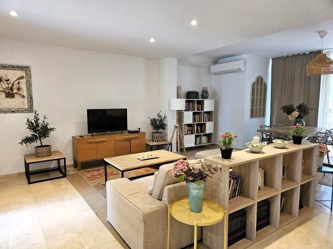 5 soverom Hus til leie i Sotogrande med svømmebasseng - € 2 000 (Ref: 9937747)