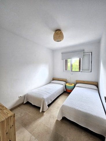 5 soverom Hus til leie i Sotogrande med svømmebasseng - € 2 000 (Ref: 9937747)