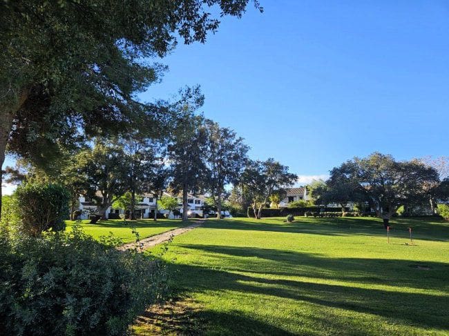 5 soverom Hus til leie i Sotogrande med svømmebasseng - € 2 000 (Ref: 9937747)