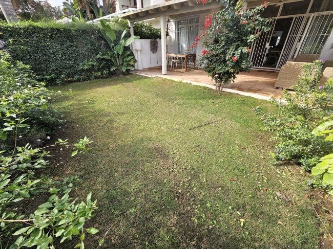 5 soverom Hus til leie i Sotogrande med svømmebasseng - € 2 000 (Ref: 9937747)