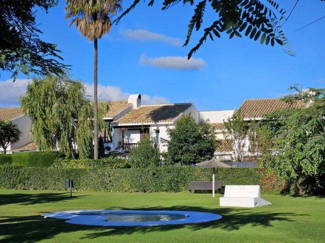 5 soverom Hus til leie i Sotogrande med svømmebasseng - € 2 000 (Ref: 9937747)