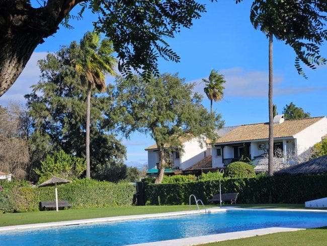 5 soverom Hus til leie i Sotogrande med svømmebasseng - € 2 000 (Ref: 9937747)