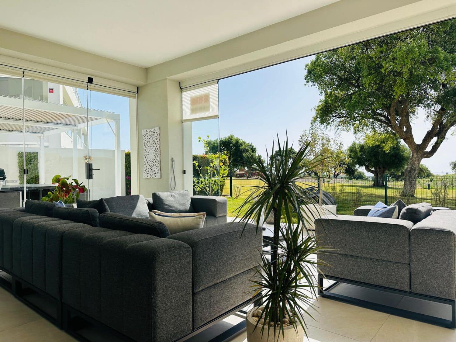 3 soveværelse Lejlighed til salg i San Roque - € 659.000 (Ref: 9939547)