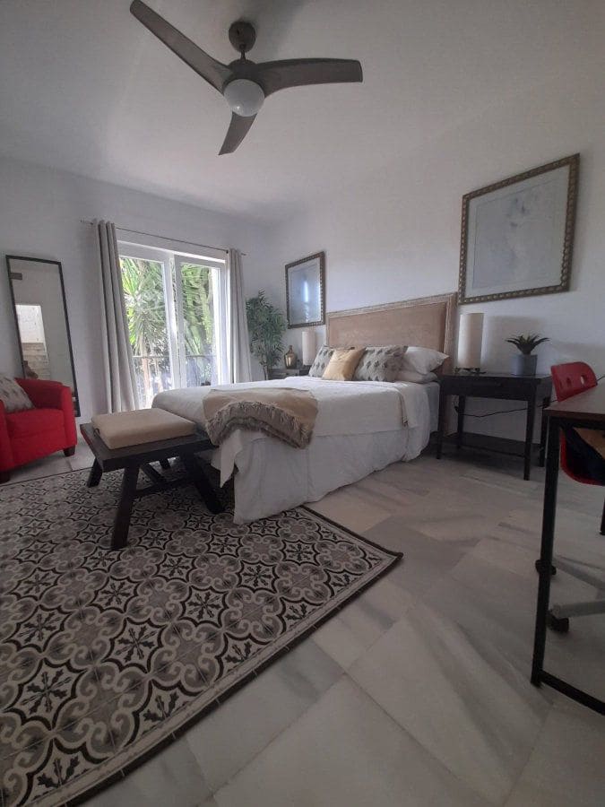 7 soverom Villa til salgs i Sotogrande - € 1 850 000 (Ref: 9941855)