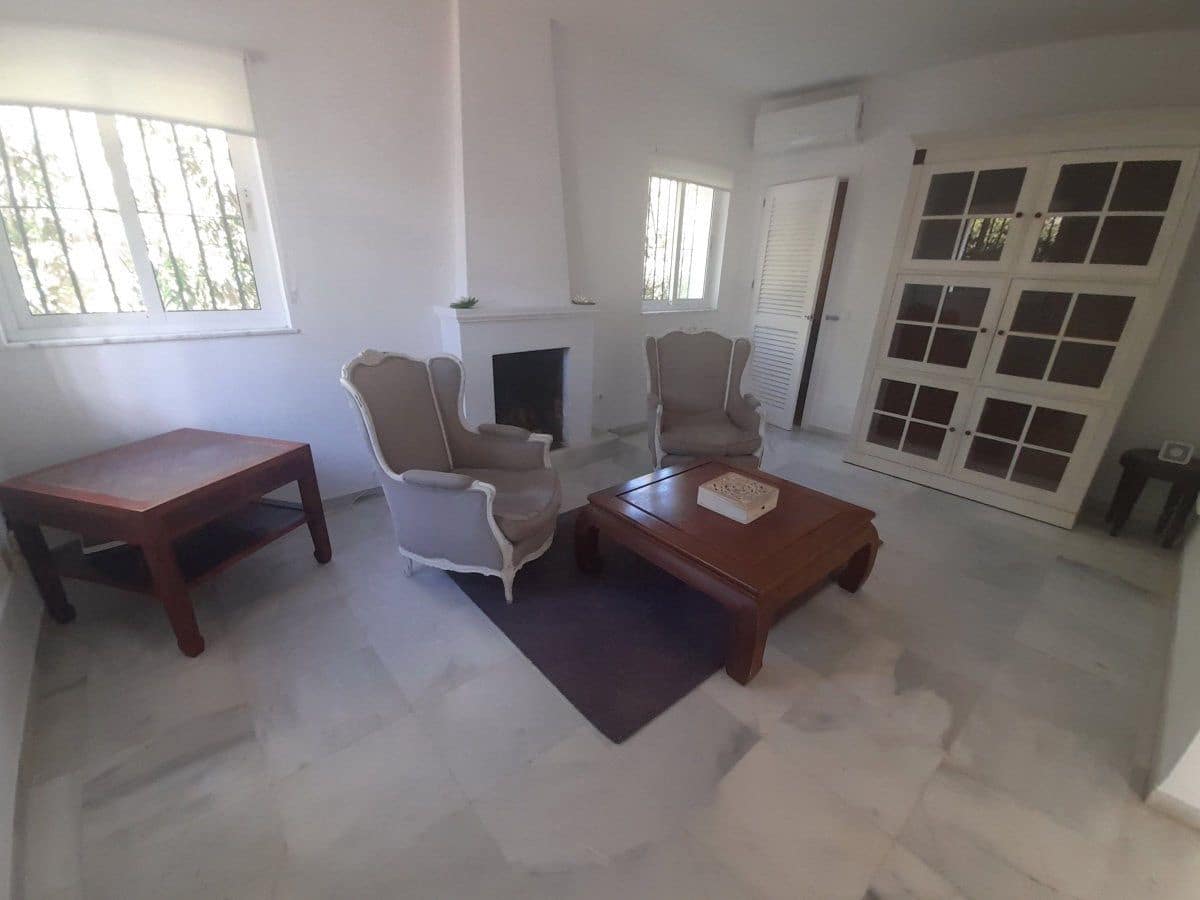 7 soverom Villa til salgs i Sotogrande - € 1 850 000 (Ref: 9941855)
