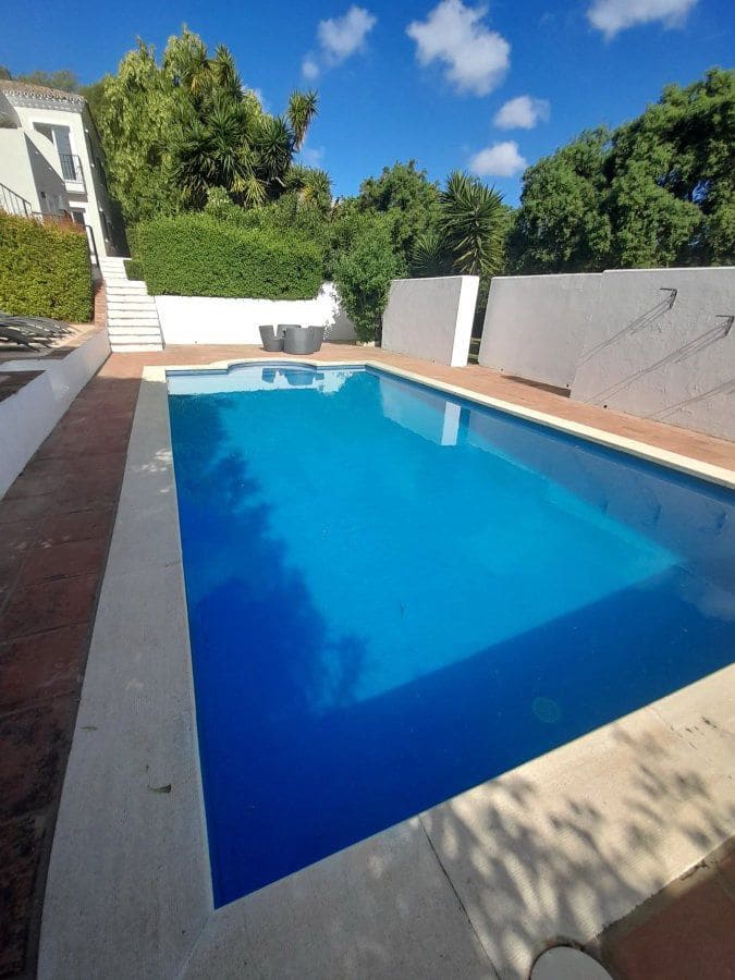 7 soverom Villa til salgs i Sotogrande - € 1 850 000 (Ref: 9941855)