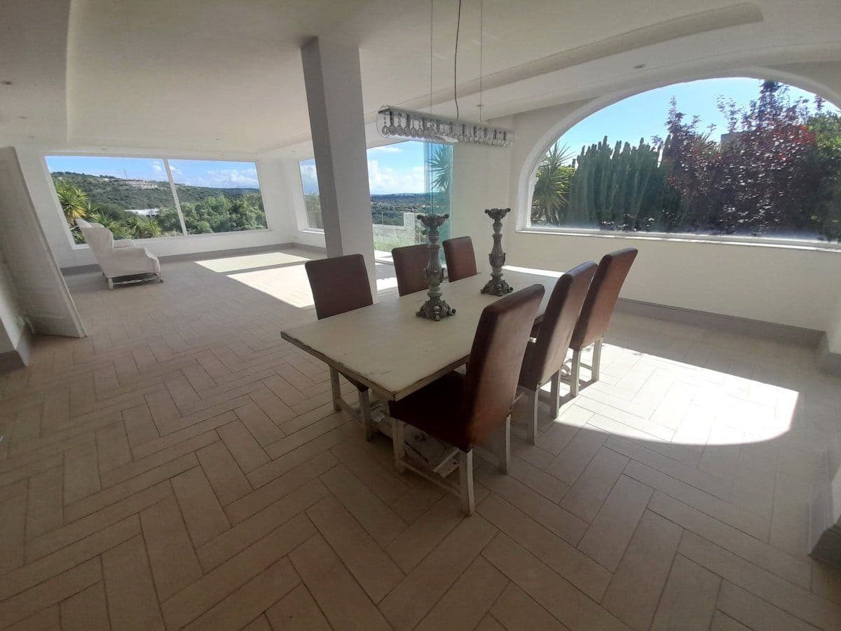 7 soverom Villa til salgs i Sotogrande - € 1 850 000 (Ref: 9941855)