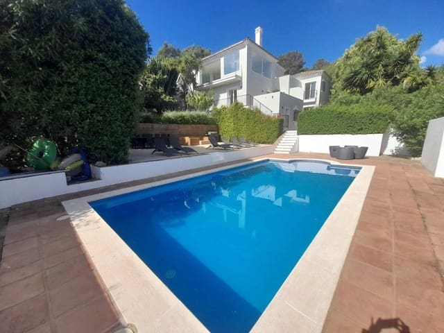 7 soverom Villa til salgs i Sotogrande Alto, San Roque - € 1 850 000 (Ref: 9941855)