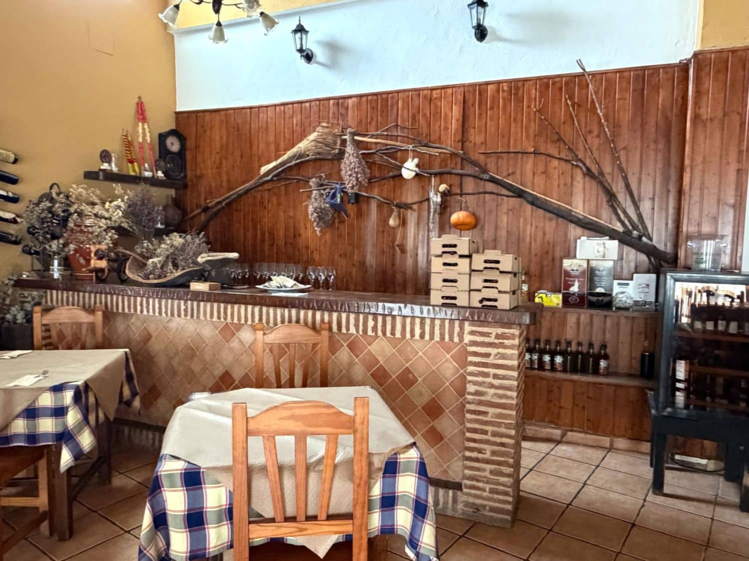 Ravintola/baari myytävänä paikassa San Pablo de Buceite - 1 575 000 € (Ref: 9949343)