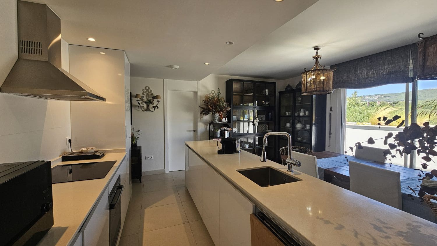 3 bedroom Apartment for rent in Sotogrande with pool - € 3,800 (Ref: 9957586)