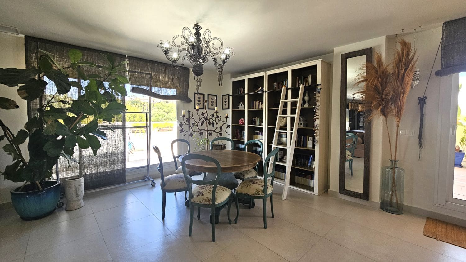 3 bedroom Apartment for rent in Sotogrande with pool - € 3,800 (Ref: 9957586)