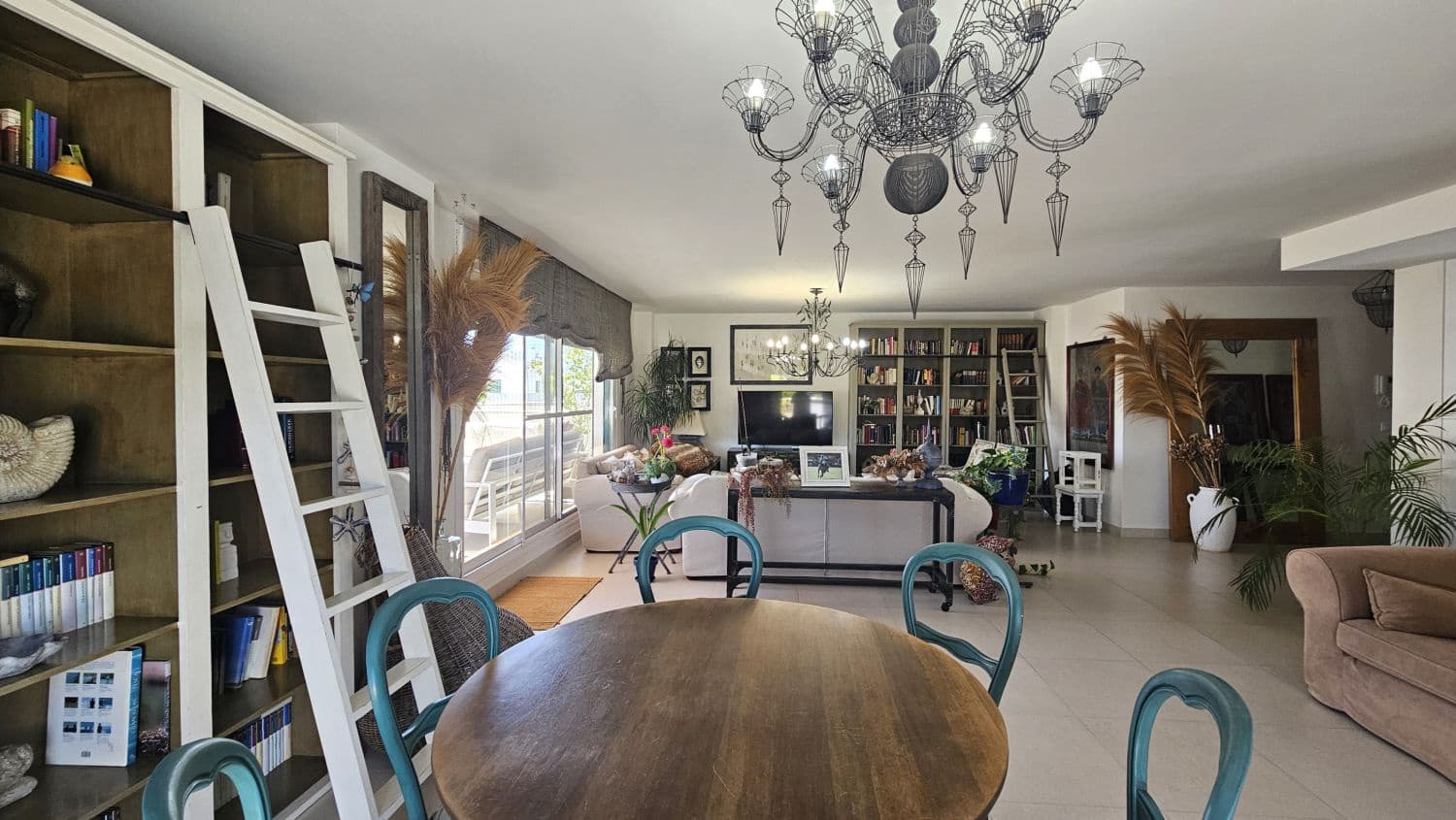 3 bedroom Apartment for rent in Sotogrande with pool - € 3,800 (Ref: 9957586)