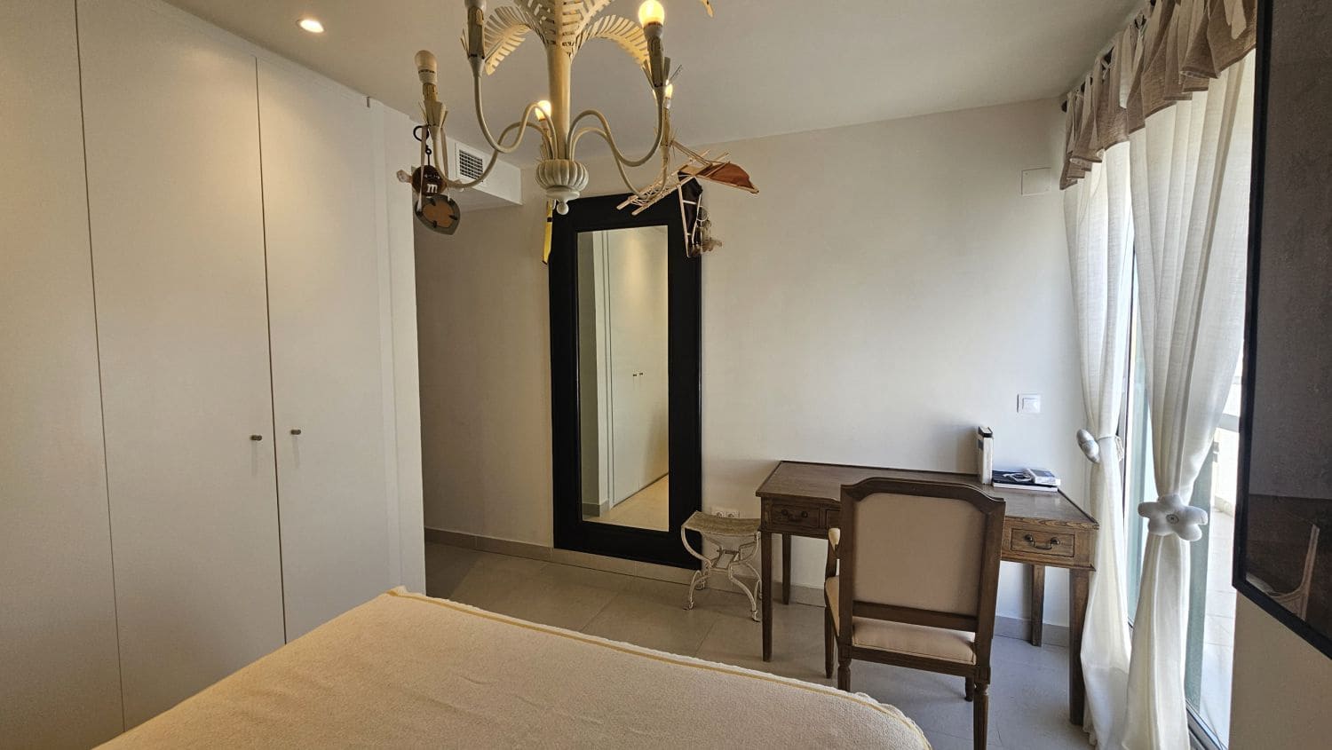 3 bedroom Apartment for rent in Sotogrande with pool - € 3,800 (Ref: 9957586)