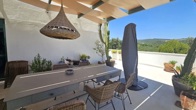 3 bedroom Apartment for rent in Sotogrande, San Roque with pool - € 3,800 (Ref: 9957586)